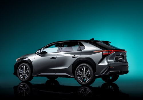 यस्तो छ सौर्य उर्जाद्वारा चार्ज हुने टोयोटाको नयाँ इलेक्ट्रिक एसयूभी