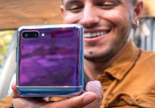 सामसङले जेड फ्लिप स्मार्टफोन ८ रंगमा ल्याउने