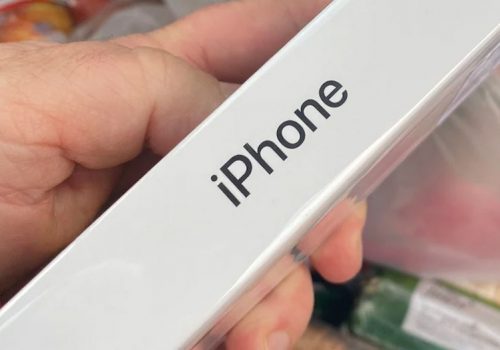 एप्पलले चार्जर र इयरपड हटाएर साढे ६ अर्ब डलर डलर बचायो