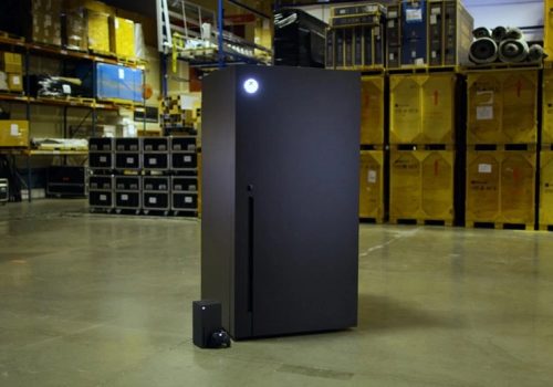 एक्सबक्स सिरिजको एक्स मिनि फ्रीज ल्याउँदै माइक्रोसफ्ट