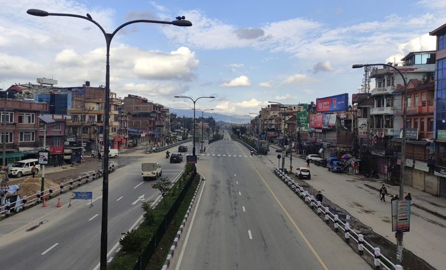 कोरोना संक्रमण तिब्र बढेसँगै दूरसञ्चार सेवा प्रदायकहरुको सवारी र आवतजावतमा पनि कडाई