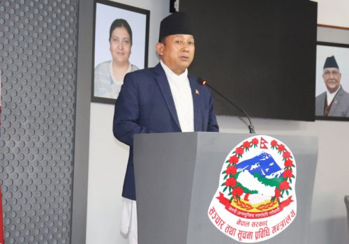 स्थानीय तहको सहभागिता नहुँदा इन्टरनेट सेवाको गुणस्तर कमजोर भयो -सञ्चार मन्त्री गुरुङ