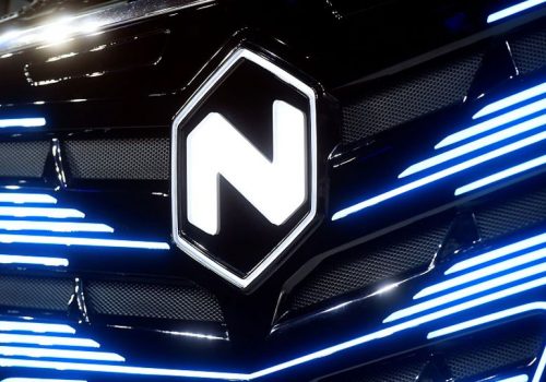 ब्याट्री, चिप र टच स्क्रिनको आपूर्ति रोकिन सक्ने निकोला कर्पको चेतावनी