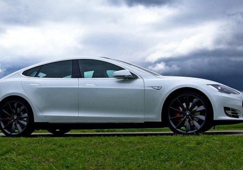 ब्याट्रीमा खराबी आएपछि नर्वेमा टेस्लामाथि जरिबाना