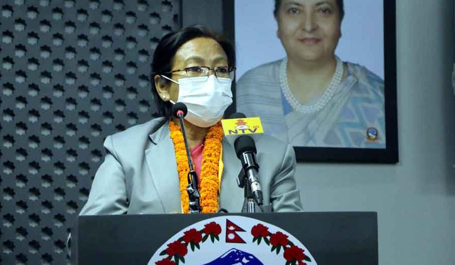 परिणाम आउने गरी कार्य सम्पादन गर्न सञ्चारमन्त्री थापाको निर्देशन