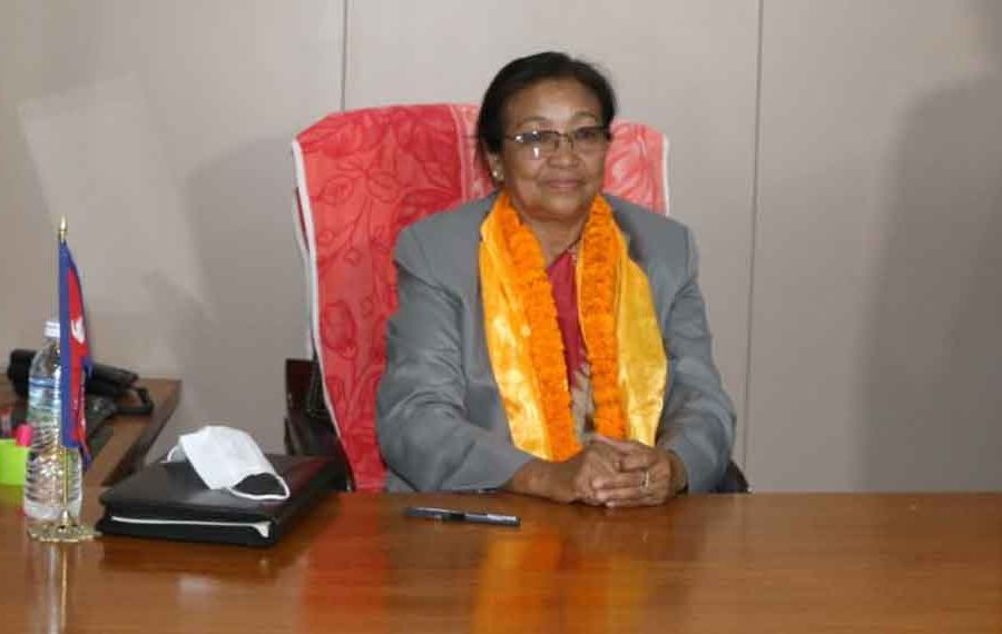 अदालतको आदेशसँगै सञ्चार तथा सूचना प्रविधि मन्त्री थापाको पद गुम्यो