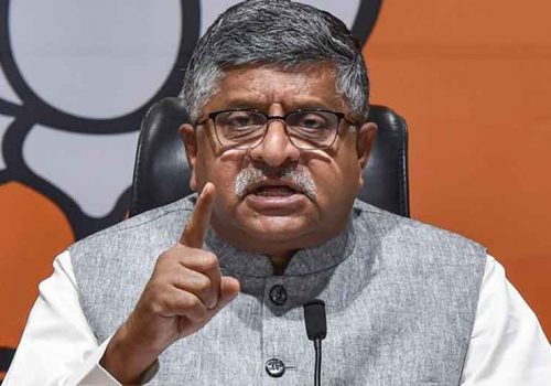 भारतीय आईटी मंत्री रविशंकर प्रसादको खाता ट्विटरमा एक घण्टा अवरुद्ध, यस्तो छ कारण
