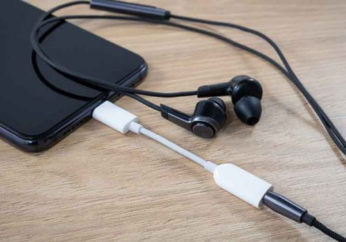 फोनको हेडफोन ज्याकमा समस्या देखियो, त्यसोभए तपाईं घरमै बसेर यसरी ठीक गर्नुस्