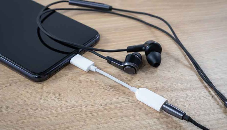 फोनको हेडफोन ज्याकमा समस्या देखियो, त्यसोभए तपाईं घरमै बसेर यसरी ठीक गर्नुस्