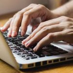 कम्प्युटर पुरै बन्द गर्ने वा स्लीप मोडमा राख्ने? कुन विकल्प तपाईंको लागि उत्तम हो, जान्नुहोस्