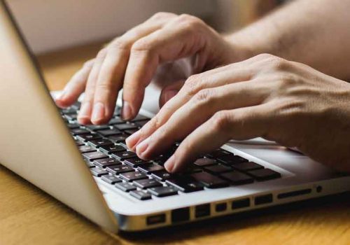 कम्प्युटर पुरै बन्द गर्ने वा स्लीप मोडमा राख्ने? कुन विकल्प तपाईंको लागि उत्तम हो, जान्नुहोस्