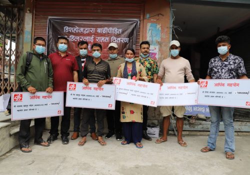 मेलम्चीका बाढी पिडित सब-डिलरहरुलाई डिशहोमको सहयोग