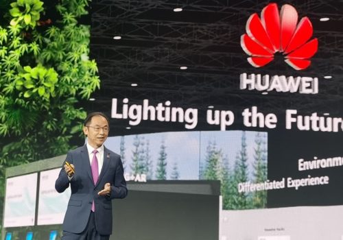 ‘चलिरहेको इनोभेसनले प्रत्येक उद्योगको भविष्य उज्यालो पार्दैछ’ -रायन डिंग, ह्वावे