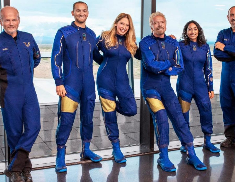 रिचर्ड ब्रानसनको साथमा अन्तरिक्षको अनुभव लिन भारतीय मूलकी सिरीषा बन्डलापनि टिममा