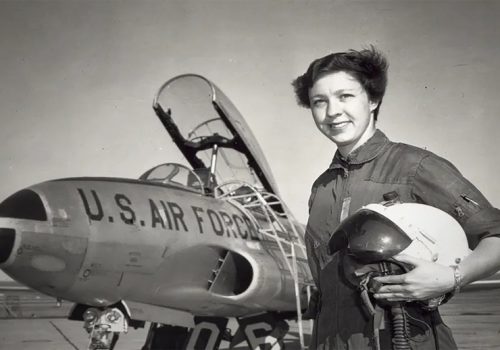 जेफ बेजोसका साथमा मर्करी १३ की हस्ती वाल्ली फंक अन्तरिक्ष यात्रामा जाने