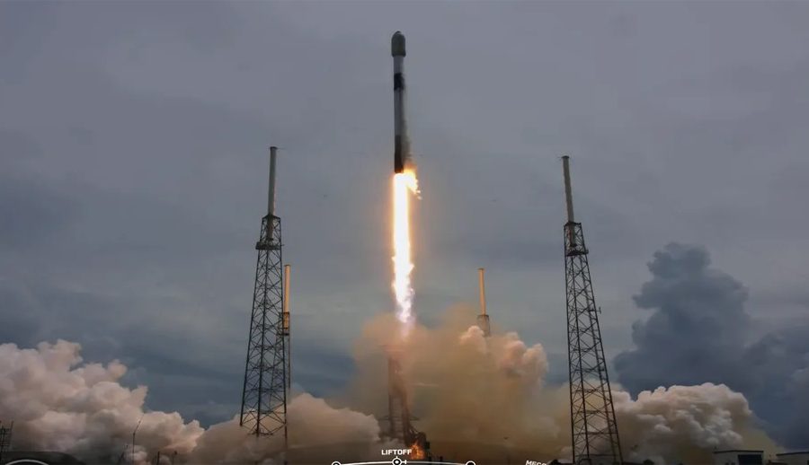 स्पेसएक्सद्वारा एकै पटकमा ८८ ओटा स्याटेलाइट अन्तरिक्षमा प्रक्षेपण