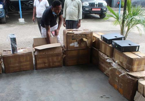 भन्सार छलि गरेर ल्याएका कम्प्यूटर सामाग्रीहरु बरामद