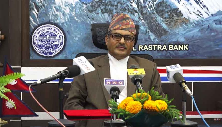 सामाजिक सञ्जालमा बैंकका बारेमा दुस्प्रचार गर्नेलाई कानूनी कारबाही गर्नुपर्छ: गभर्नर अघिकारी