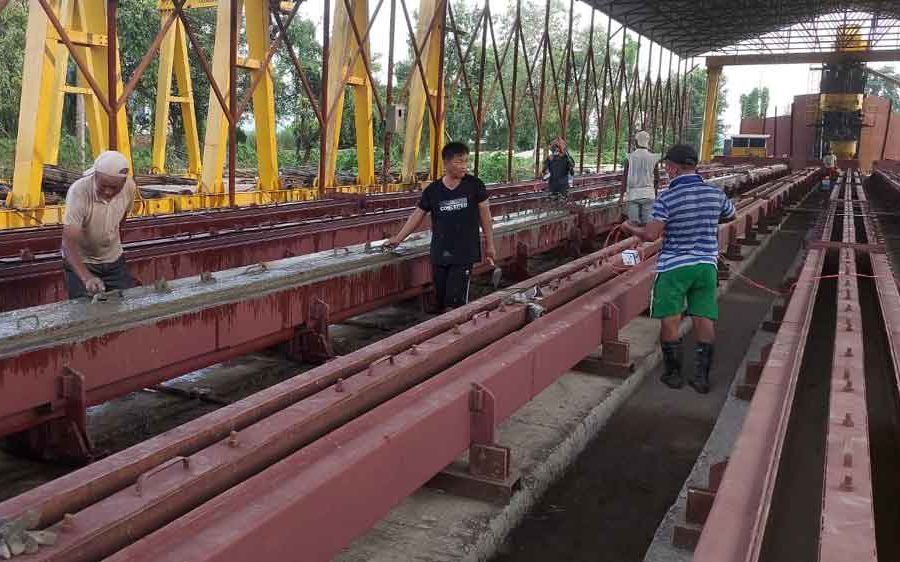 विद्युत प्राधिकरणले मोरङबाट विद्युतका कंक्रिट पोल उत्पादन सुरु