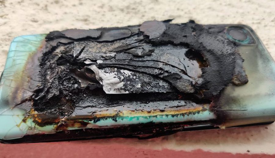 वनप्लस नर्ड २ स्मार्टफोन विस्फोट हुँदा भारतमा एक प्रयोगकर्ता घाइते