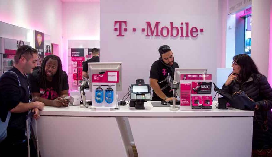 टी मोबाइलका ग्राहकहरुको डाटा ह्याक गरिएको पुष्टि, ३ करोड ग्राहक जानकारी ह्याकरले बेच्दै