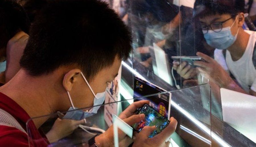 चीनले अनलाइन गेमलाई ‘इलेक्ट्रोनिक ड्रग’ नाम दिएपछि शेयरको मूल्यमा गिरावट