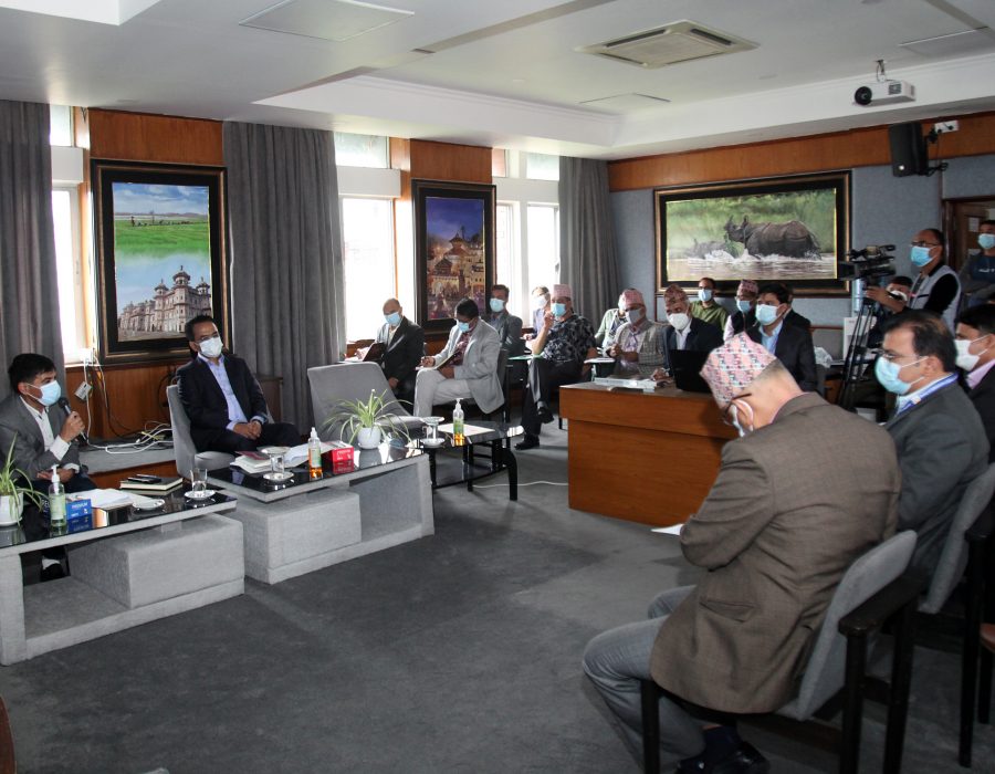 इ-कमर्शलाई शहरी र व्यापारिक क्षेत्रमा प्रयोगमा ल्याउन योजना आयोगका उपाध्यक्षको सुझाब