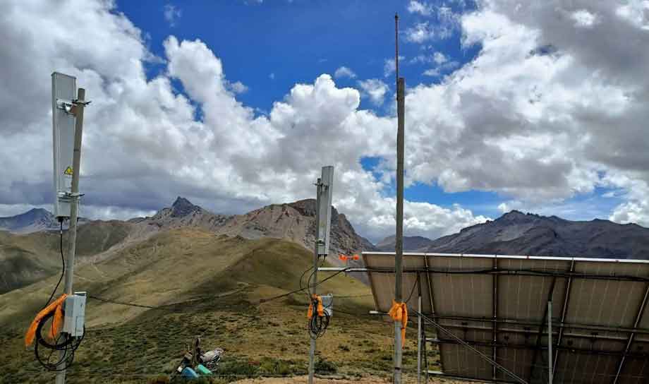 उपल्लो डोल्पाको पोम्जोक डाँडामा मोबाइल टावर राखेसँगै सेवाग्राहीलाई सुविधा