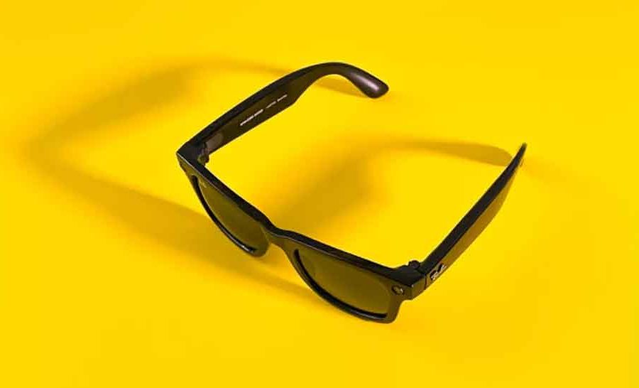 फेसबुक र रे-बानले संयुक्तरुपमा ल्याए स्मार्ट सनग्लास, फोटो र भिडियो रेकर्ड गर्नसक्ने