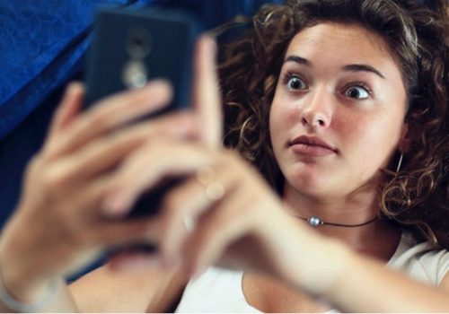 किशोर किशोरीमा चिन्ता र डिप्रेशनको कारक इन्स्टाग्राम: अध्ययन