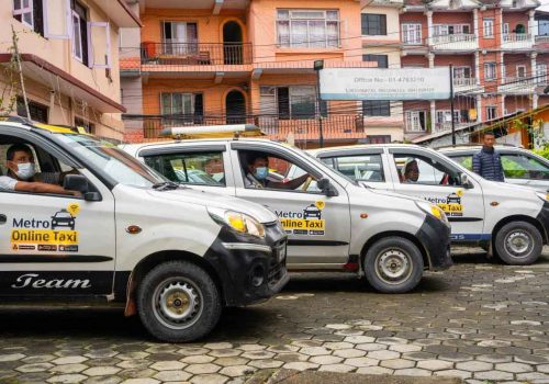 मेट्रो अनलाइन ट्याक्सी सेवा शुरु, काठमाडौं उपत्यकामा ९९ रुपैयाँमै ट्याक्सी चढ्न पाईने