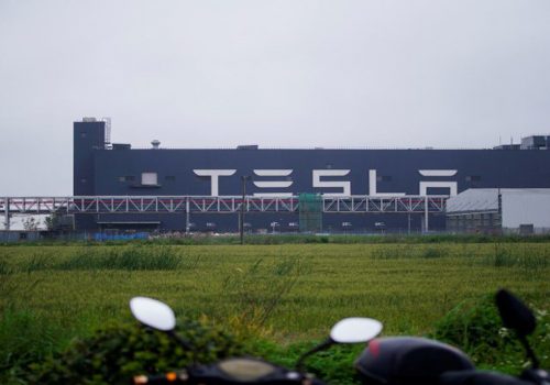 चिप अभावका बावजूद शांघाइमा रहेको टेस्ला फ्याक्ट्रीमार्फत् ३ लाख कार निर्माण गरिने