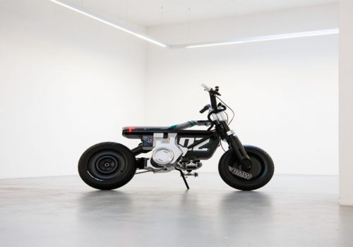 बीएमडब्लूद्वारा युवा लक्षित विद्युतीय कन्सेप्ट मोटरसाइकल सार्वजनिक