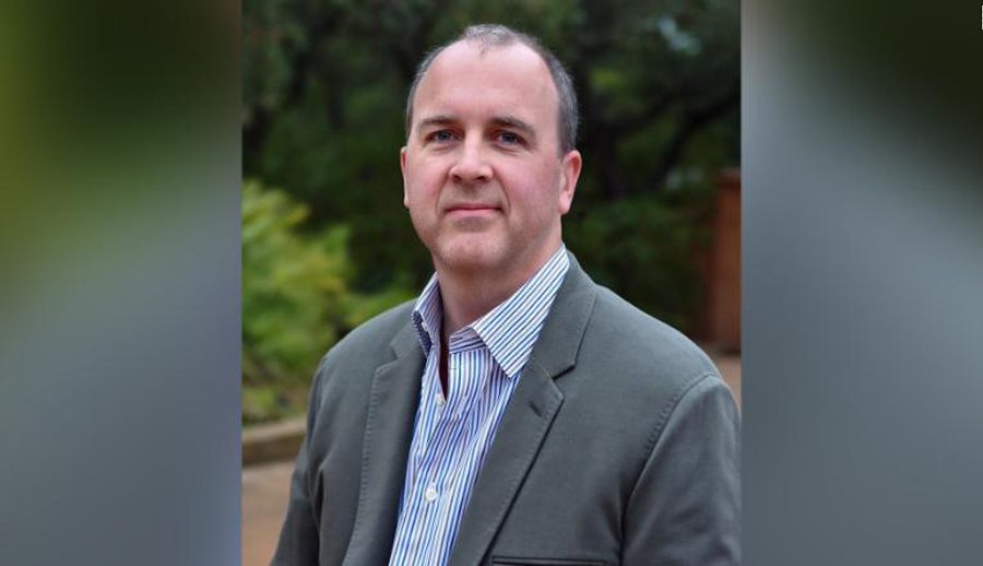 एप्पलको विद्युतीय गाडी परियोजना प्रमुख फोर्डमा अनुबन्ध