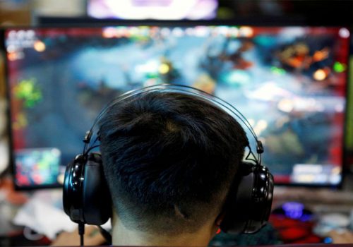 नियममा अझै कडाइ गर्न गेम अनुमोदनको गति सुस्त पार्दै चीन