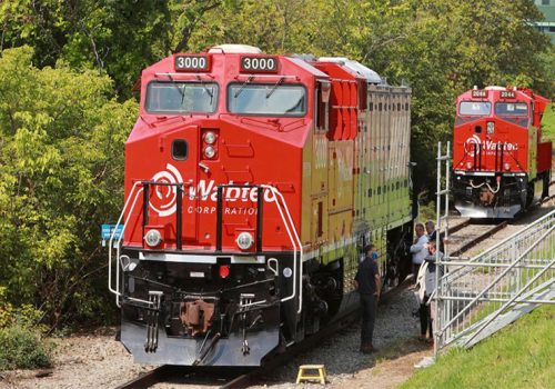 अब रेल पनि ब्याट्रीबाट चल्ने, वेबटेकद्वारा पहिलो विद्युतीय रेलको अनावरण