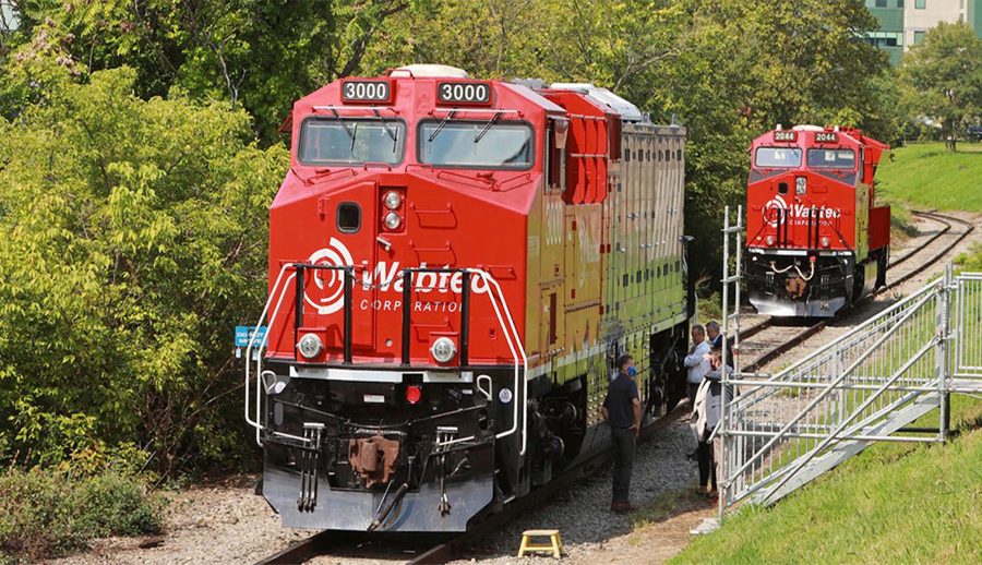 अब रेल पनि ब्याट्रीबाट चल्ने, वेबटेकद्वारा पहिलो विद्युतीय रेलको अनावरण