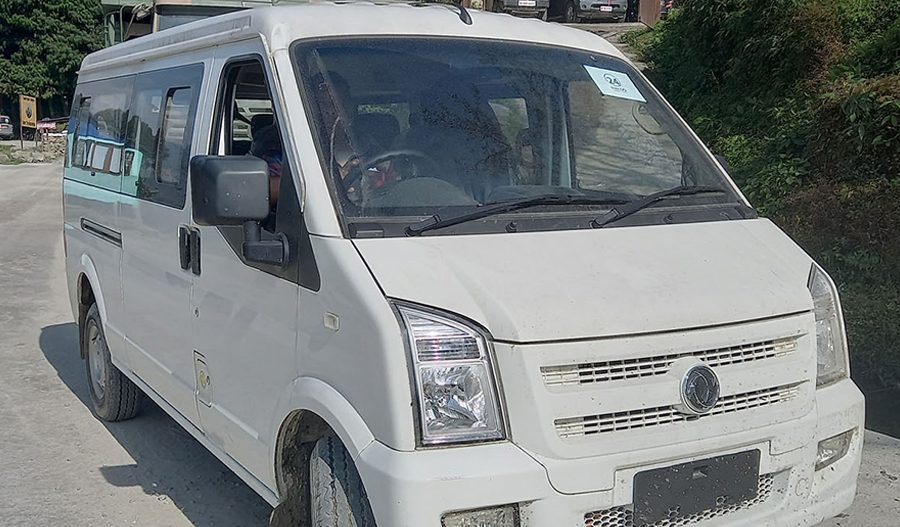 विद्युतीय माइक्रो बसमा यात्रुको आकर्षण