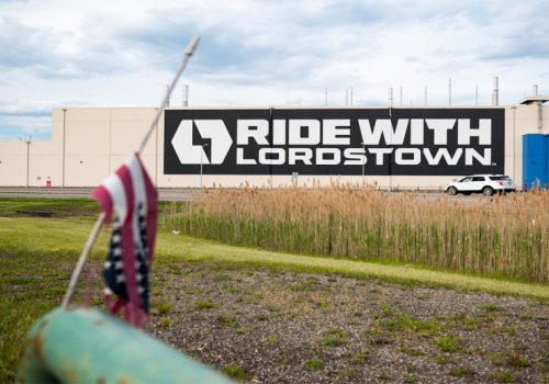 फक्सकनले लर्डसटाउन मोटर्स तथा फिस्कर इंकका लागि विद्युतीय गाडी निर्माण गरिदिने