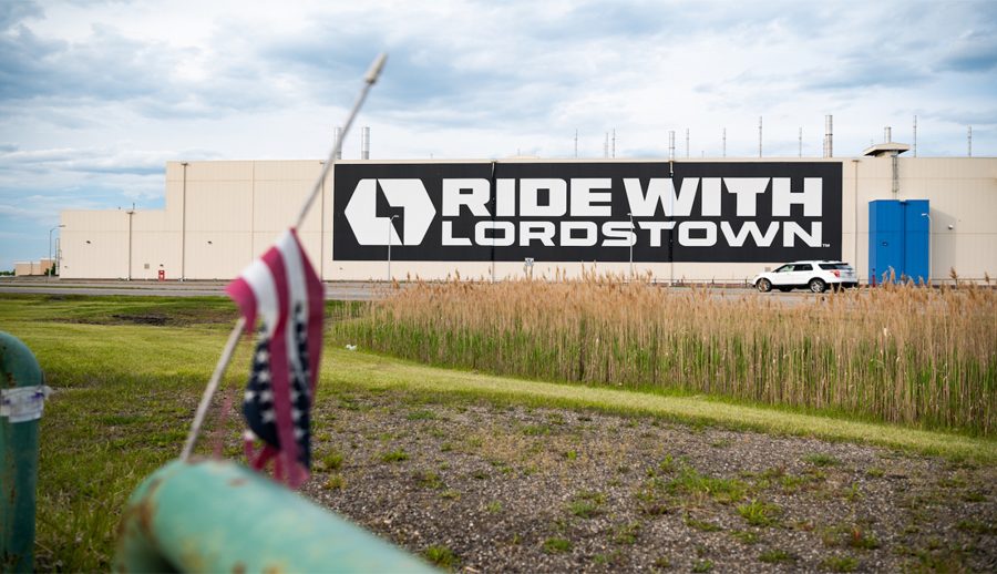 फक्सकनले लर्डसटाउन मोटर्स तथा फिस्कर इंकका लागि विद्युतीय गाडी निर्माण गरिदिने