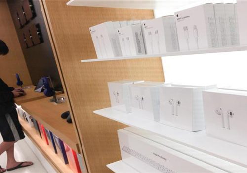 कोरोना महामारी चल्दै गर्दा भियतनामबाट आफ्ना अर्डर चीनतर्फ सार्दै कम्पनीहरु