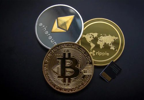 विश्वको समग्र क्रिप्टो बजारको ‘क्याप’ ऐतिहासिक २५ खर्ब डलर पुग्यो