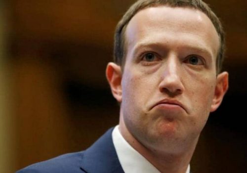 फेसबुकका सबै सेवाहरु डाउन हुँदा एकै रातमा गुमाए मार्क जुकरबर्गले ६ अर्ब अमेरिकी डलर