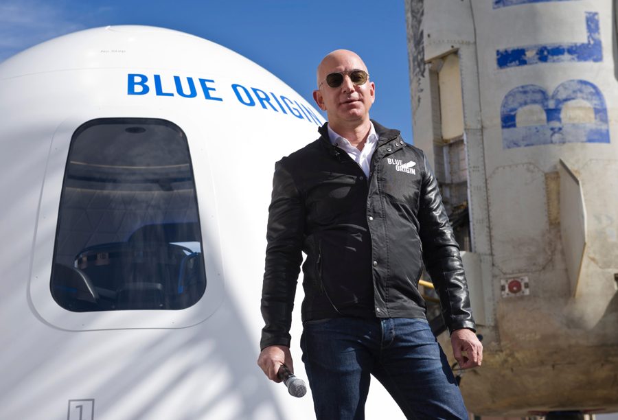 जेफ बेजोसले अमेजनको पाँच अर्ब डलर बराबरको सेयर बेच्दै