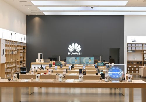 अमेरिकी प्रतिबन्धका कारण ३२ प्रतिशत आम्दानी घट्दा पनि ह्वावे नाफामा