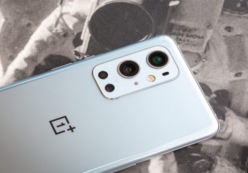 वनप्लसले अर्को फ्ल्यागशिप श्रृंखलाबाट “प्रो” छोड्दै