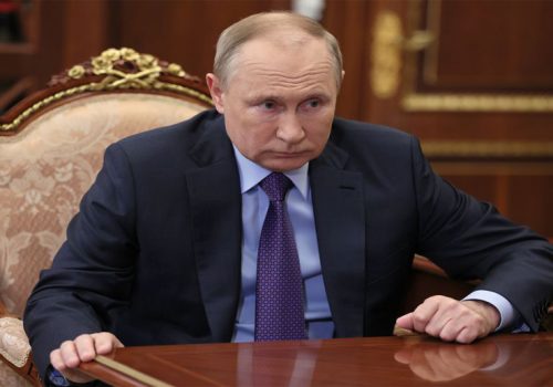 मस्कोद्वारा १३ प्रविधि संस्थालाई सन् २०२१ भित्र रुसमा कार्यालय नखोले प्रतिबन्ध गर्ने चेतावनी