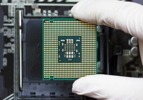 वैश्विक चिप अभाव छिट्टै समाप्त हुने सम्भावना छैन: रिपोर्ट