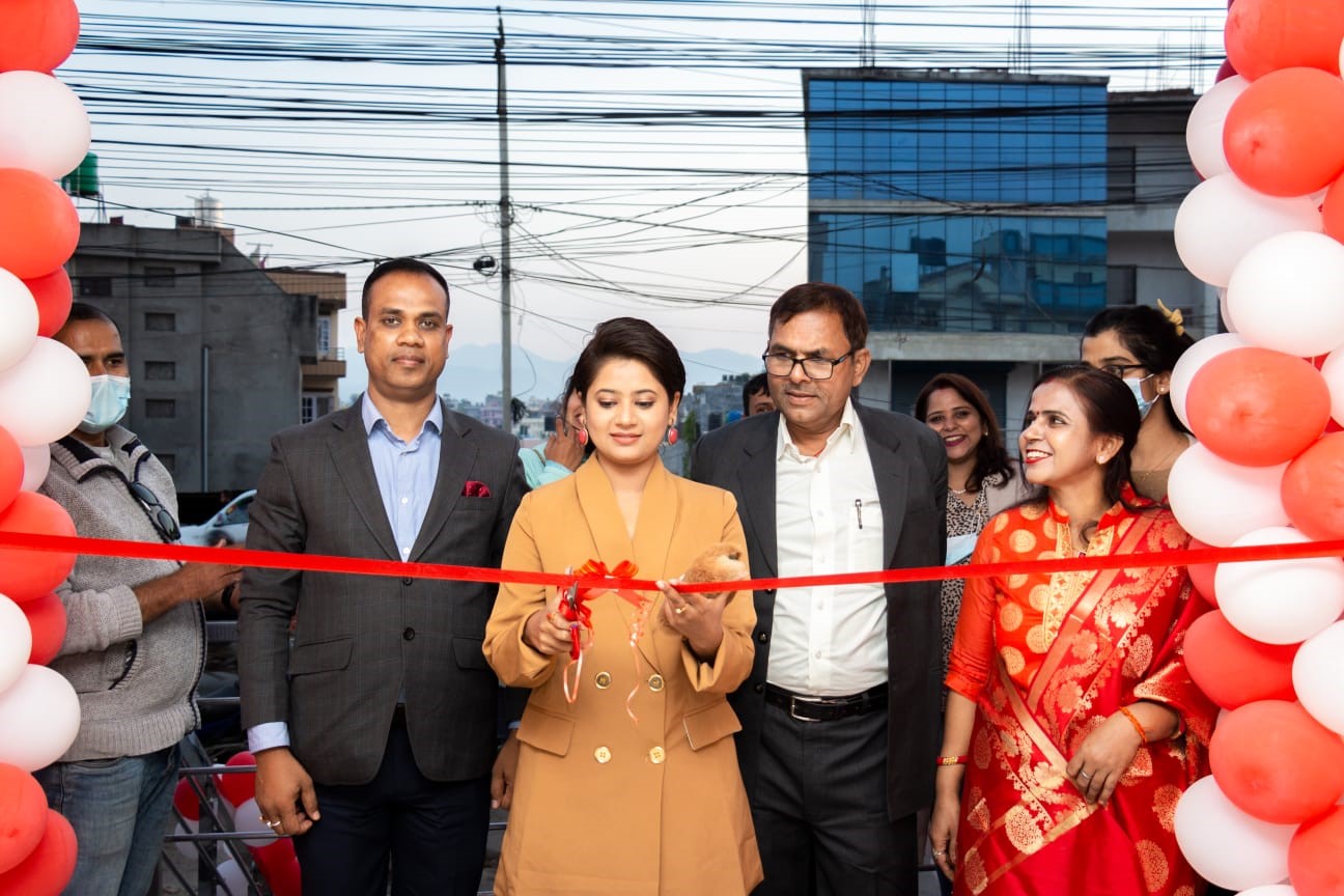 इलेक्ट्रोनिक्स ब्राण्ड वेबोरको ब्राण्ड एम्बेस्डरमा केकी अधिकारी, इमाडोलमा नयाँ शोरुम संचालनमा