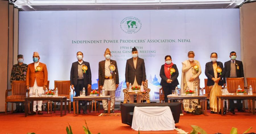 विद्युतीय सवारी साधनको प्रयोग बढाउन प्रधानमन्त्रीको आग्रह